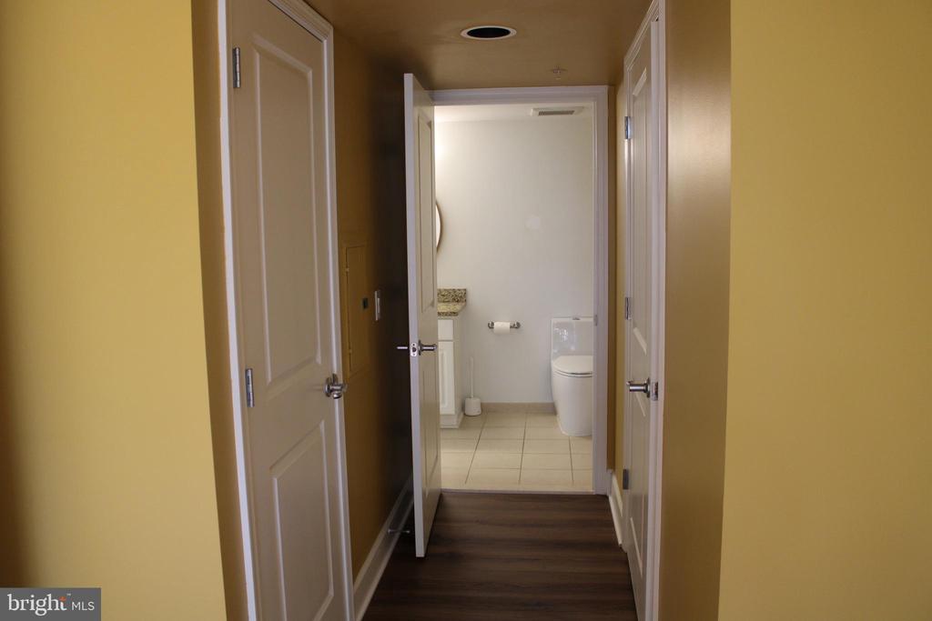 11800 SUNSET HILLS RD #509