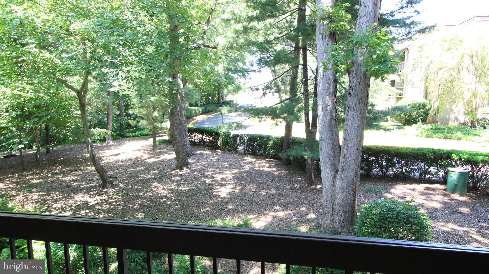 1646 PARKCREST CIR #201