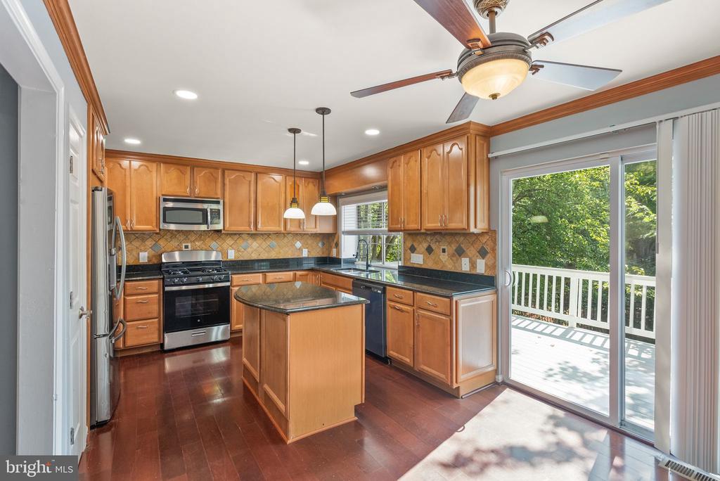 1195 CYPRESS TREE PL