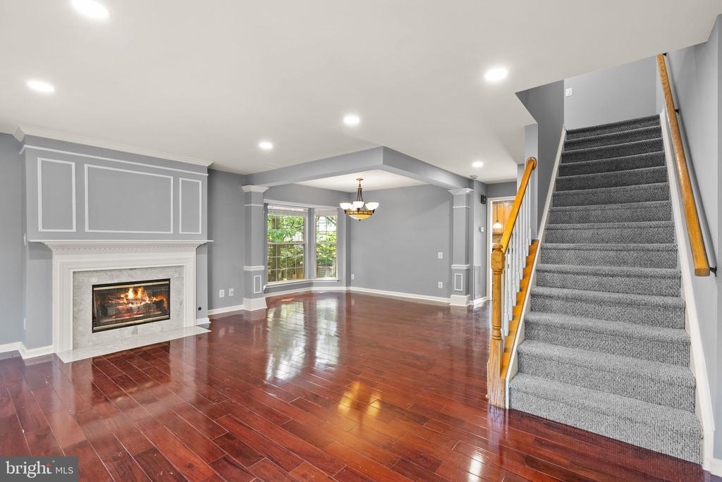 1195 CYPRESS TREE PL