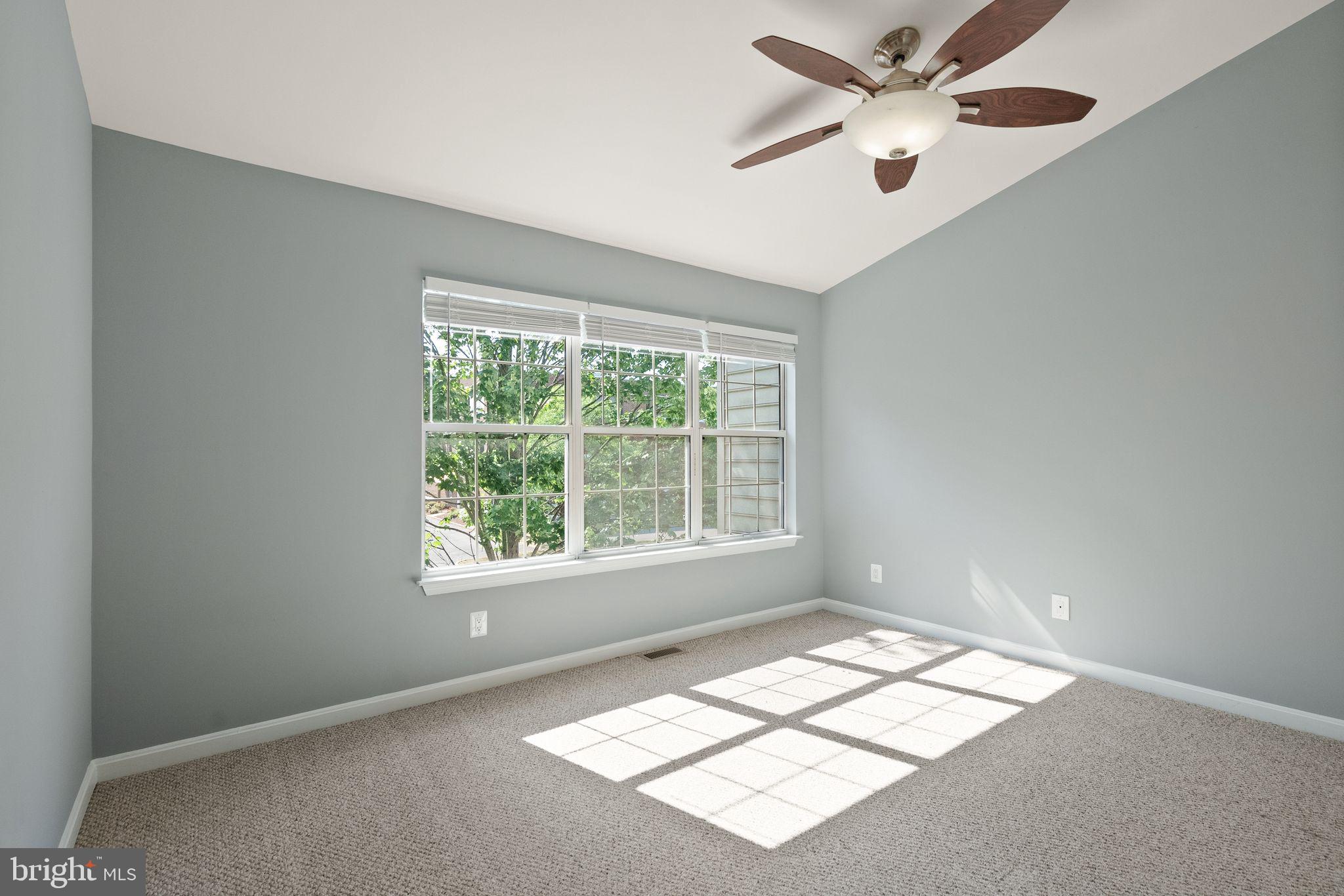 1195 CYPRESS TREE PL