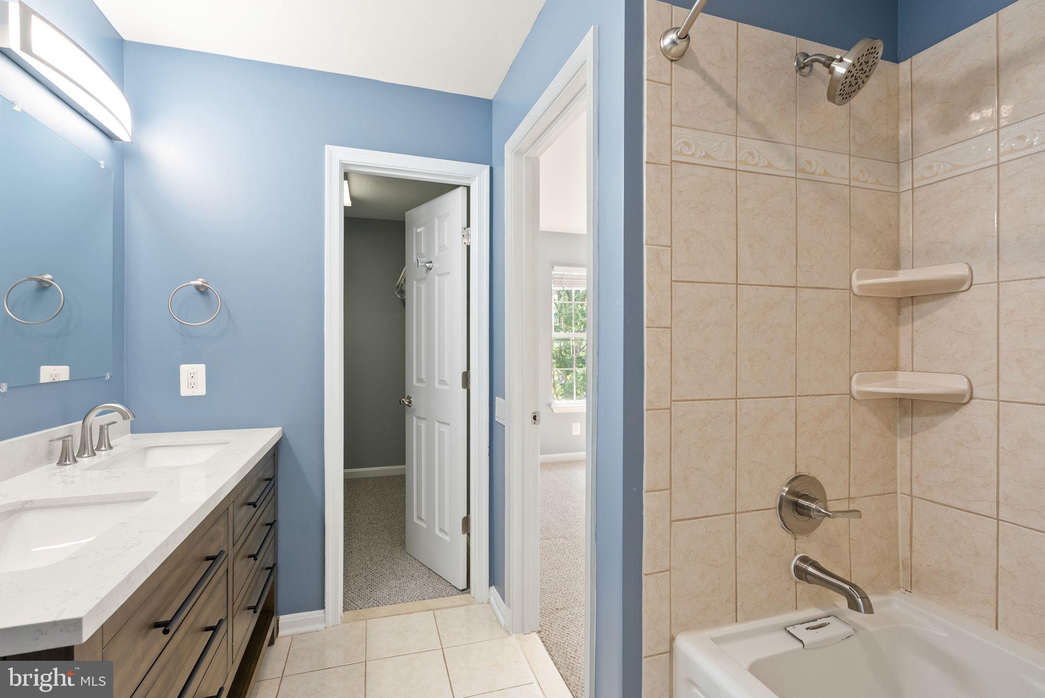 1195 CYPRESS TREE PL