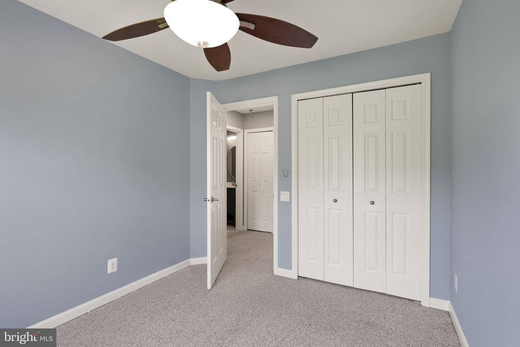 1195 CYPRESS TREE PL