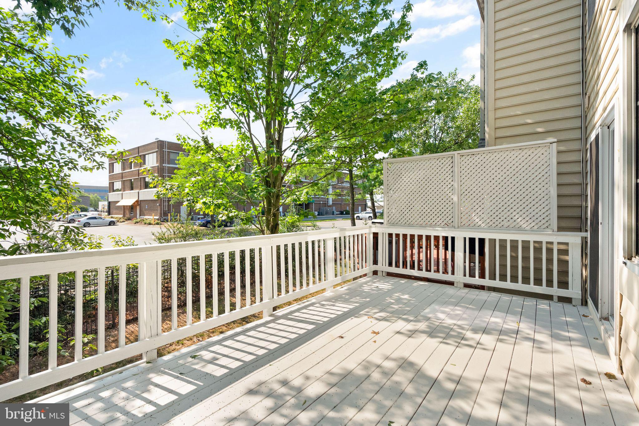 1195 CYPRESS TREE PL