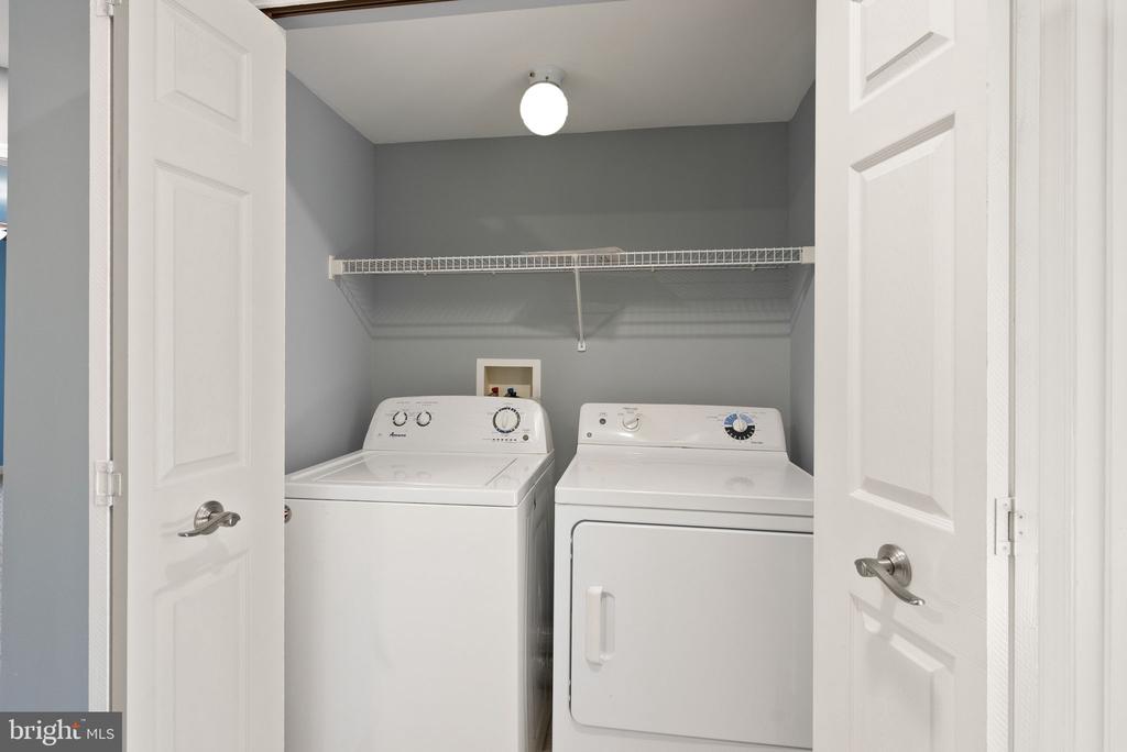 1195 CYPRESS TREE PL