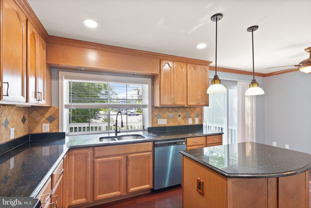 1195 CYPRESS TREE PL