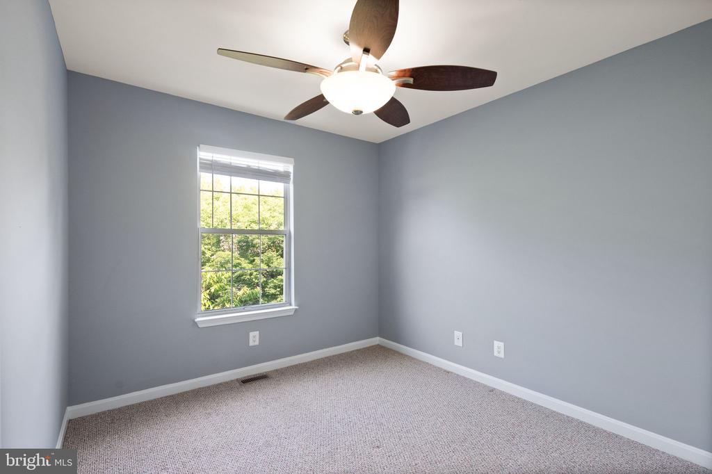 1195 CYPRESS TREE PL