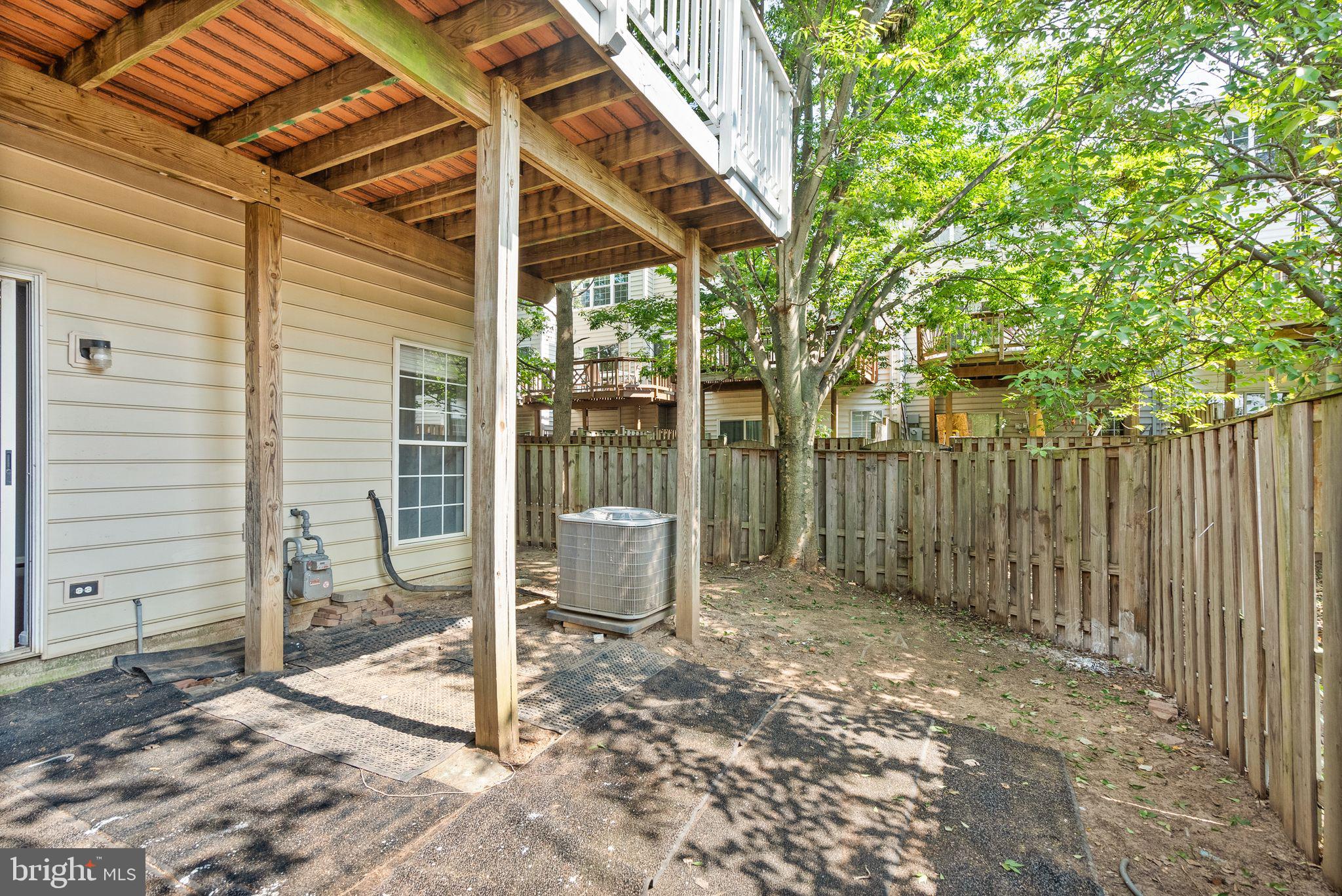 1195 CYPRESS TREE PL