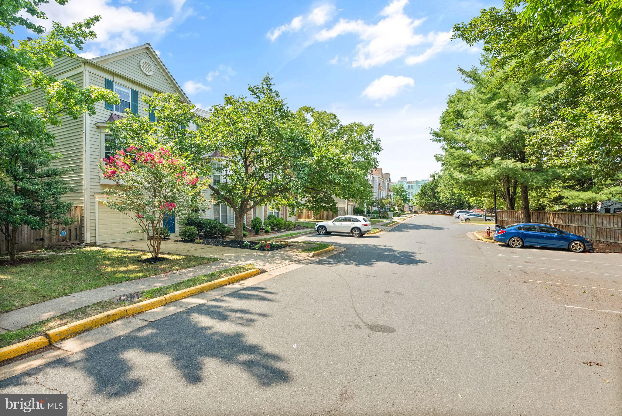 1195 CYPRESS TREE PL