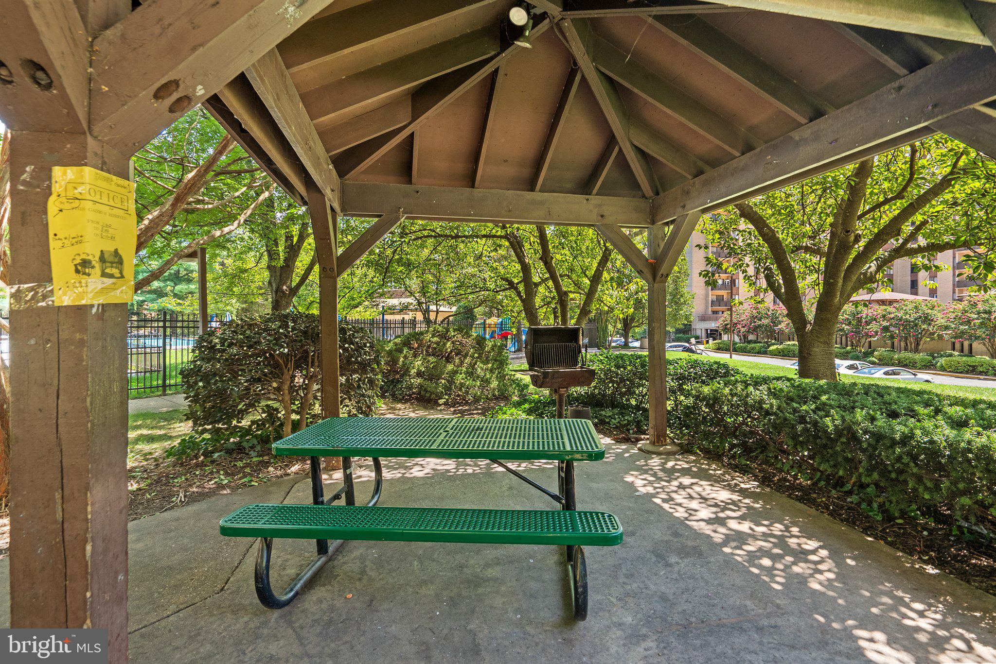 6001 Arlington Blvd #319