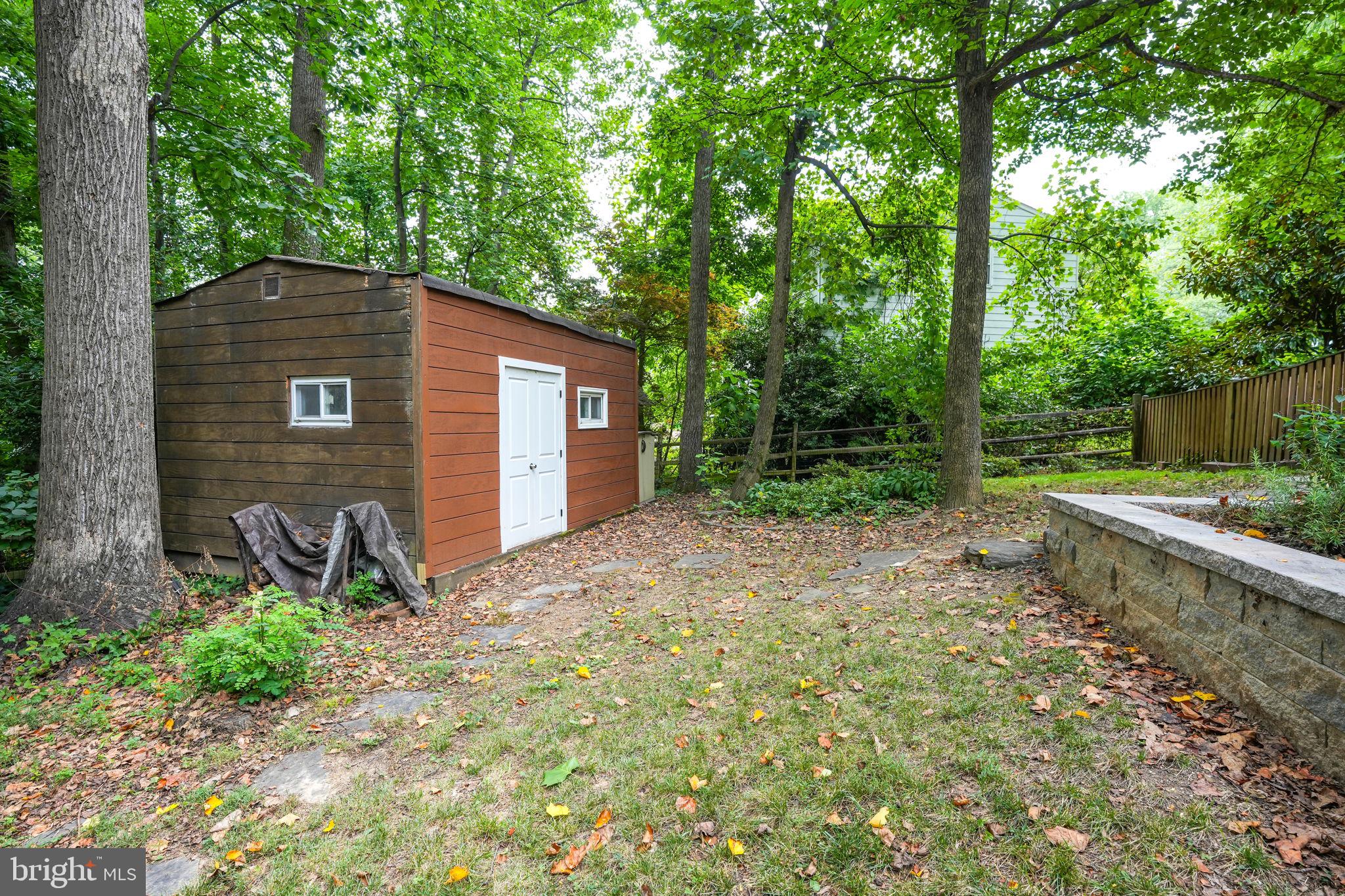 7604 Maydan Ln