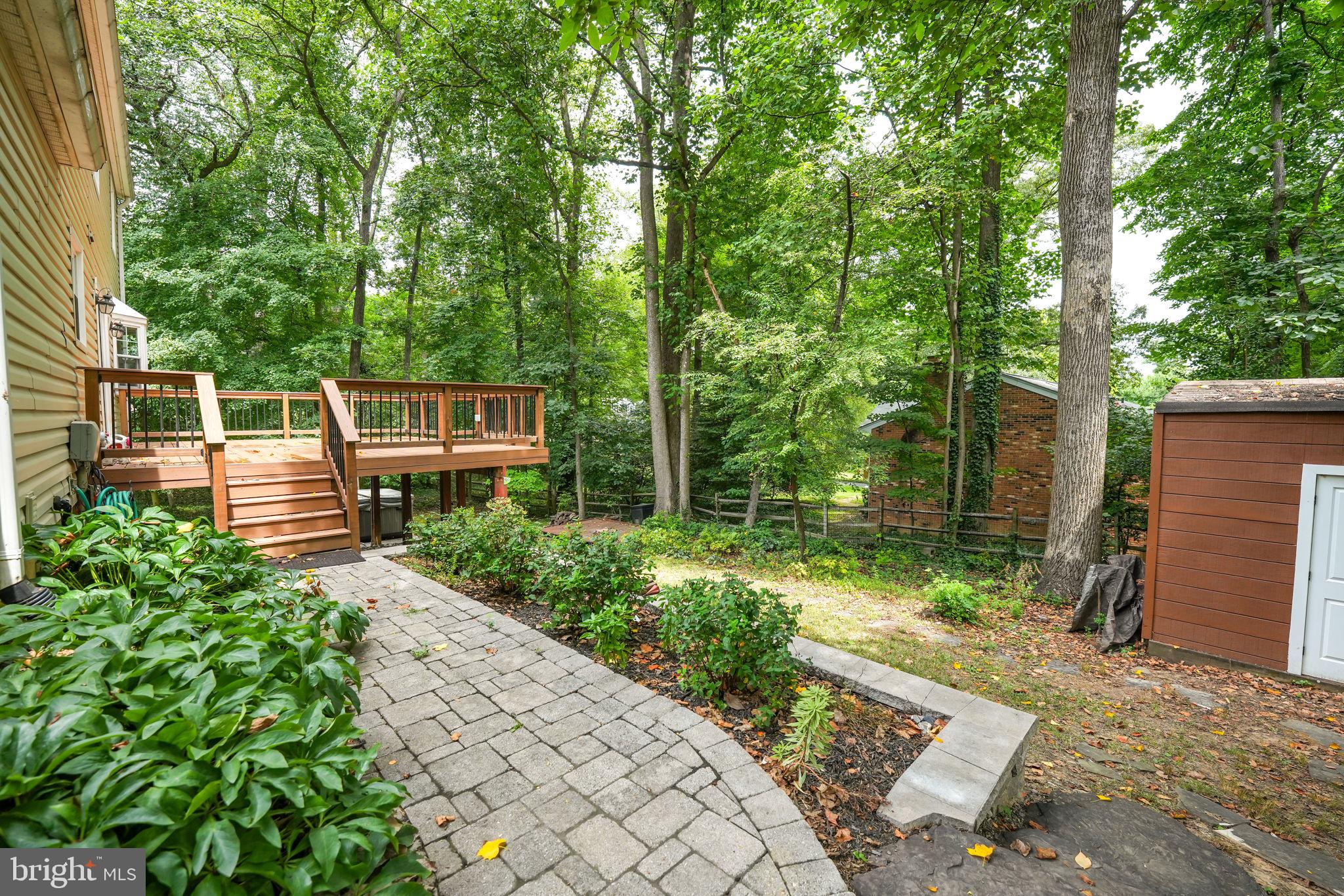 7604 Maydan Ln