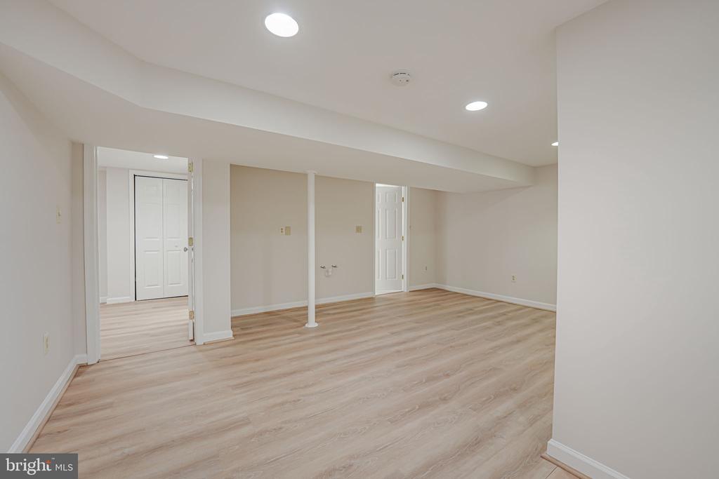 7604 Maydan Ln
