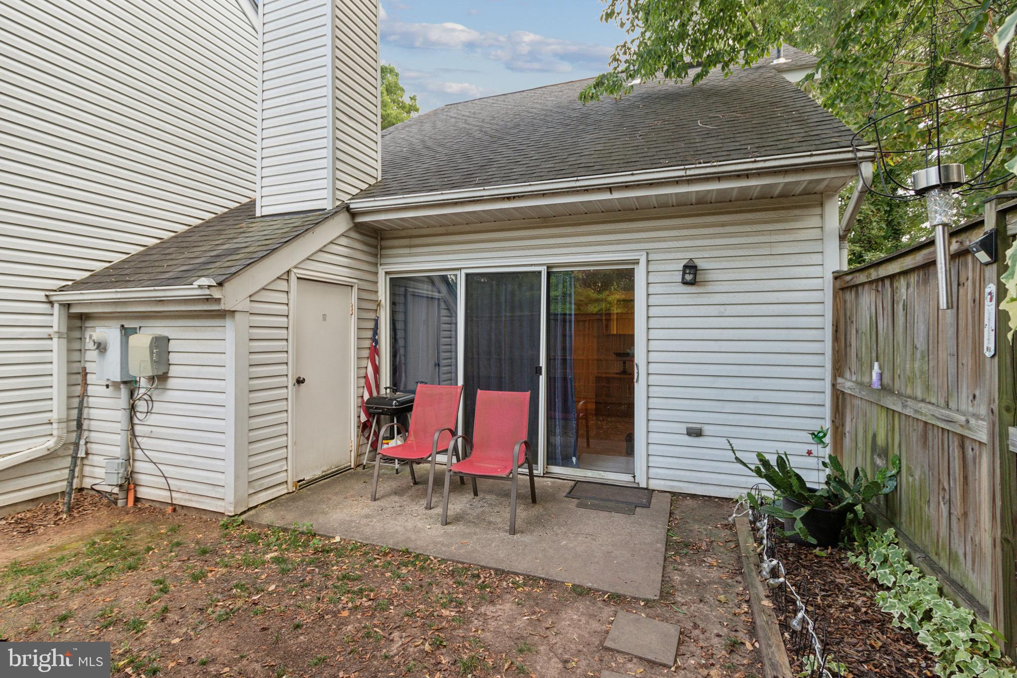 813 Locust St #2
