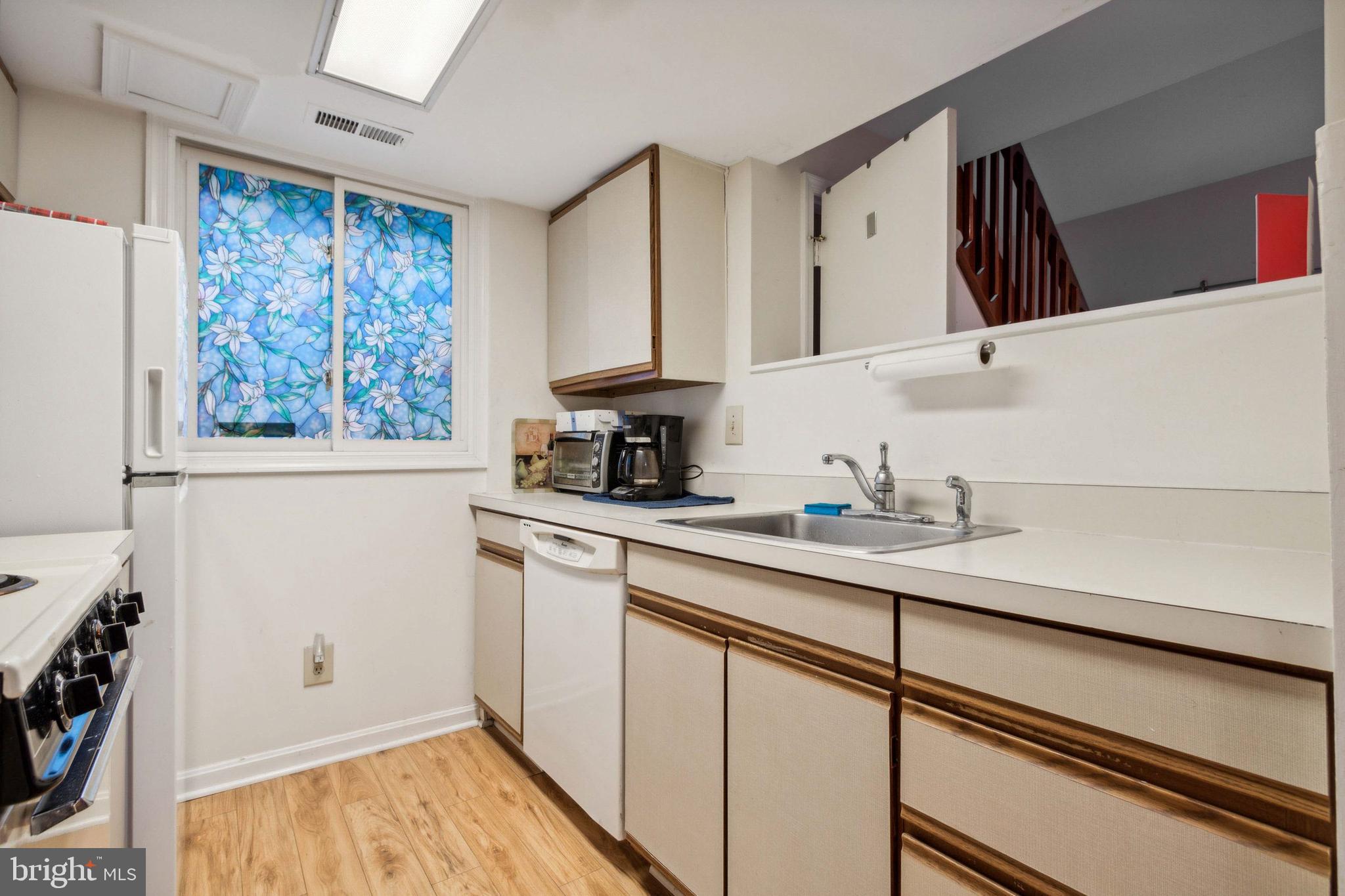 813 Locust St #2