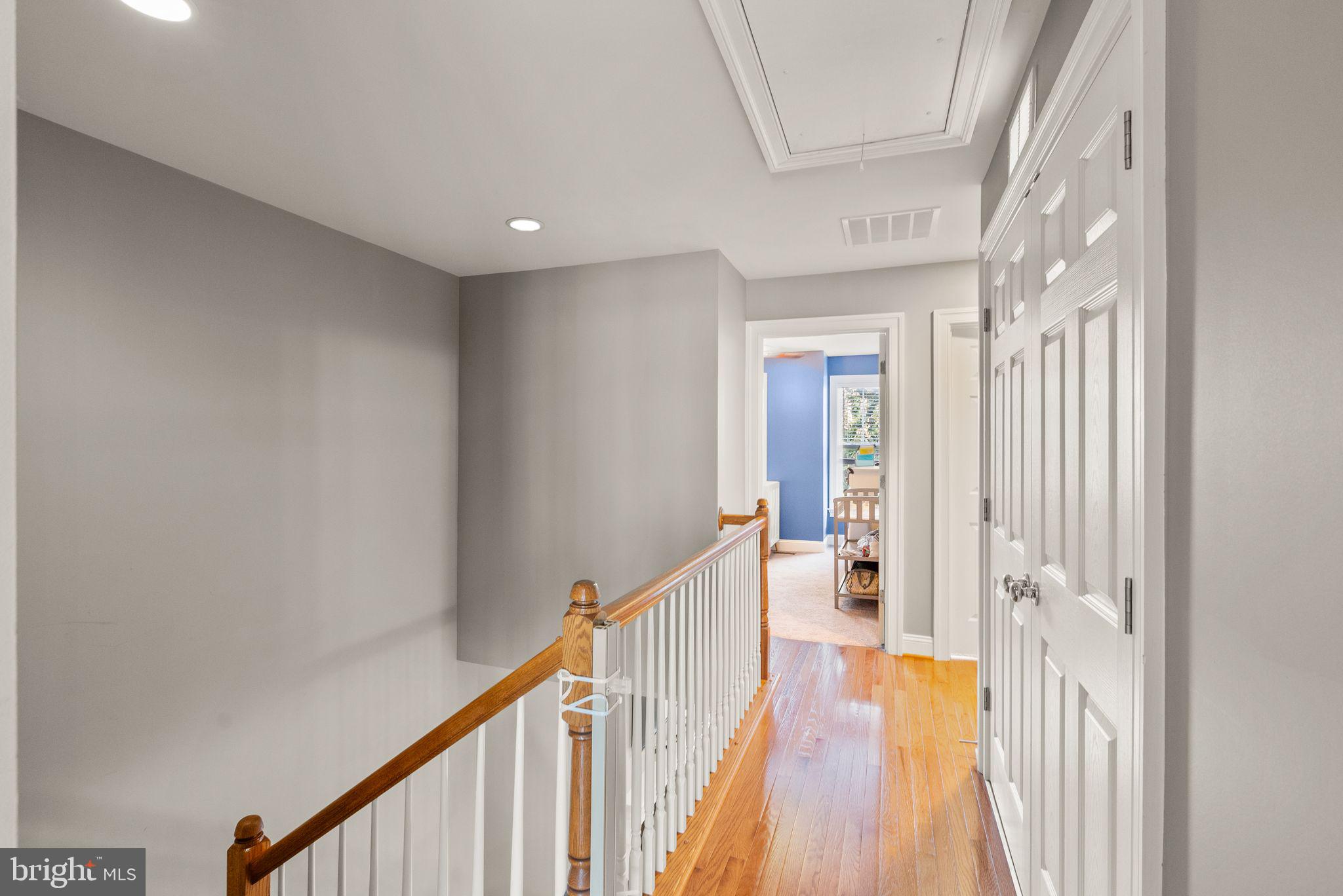 9473 Canonbury Sq