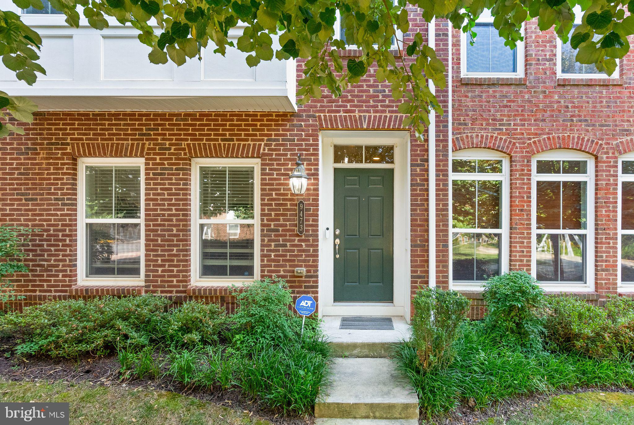 9473 Canonbury Sq