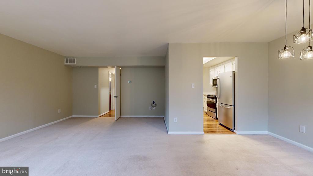 6903 Lafayette Park Dr
