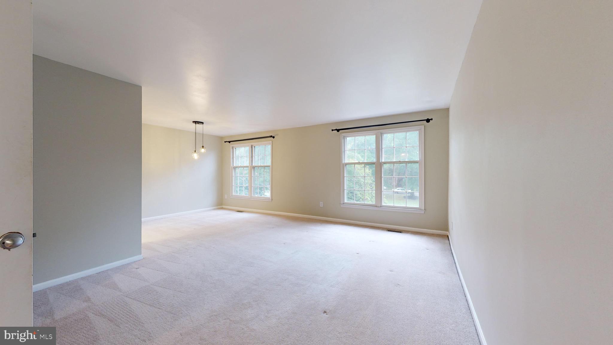 6903 Lafayette Park Dr