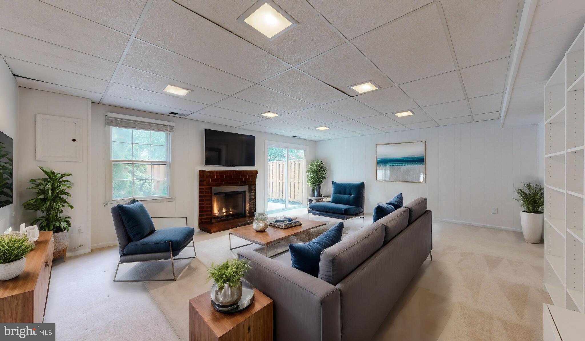 6903 Lafayette Park Dr