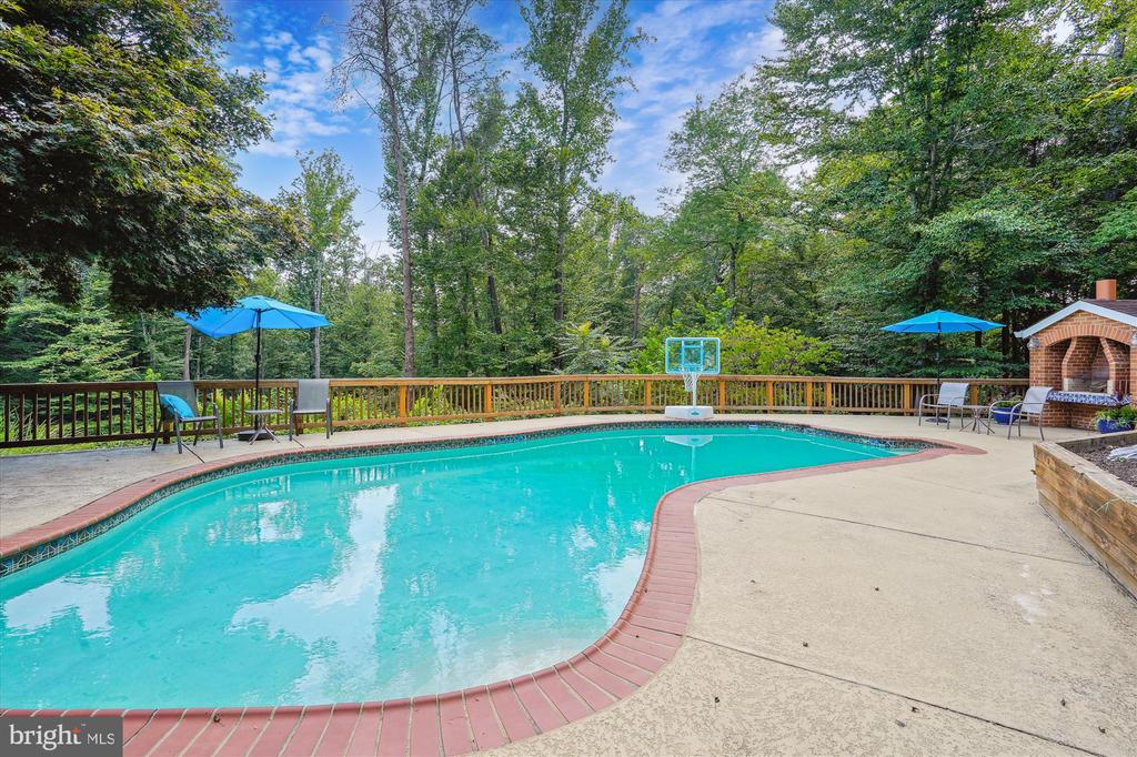 12028 Winding Creek Ct