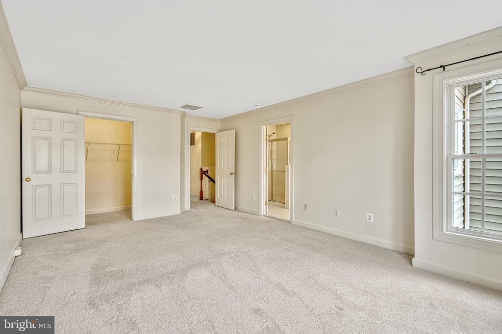 12729 Heron Ridge Dr