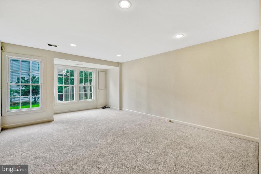12729 Heron Ridge Dr