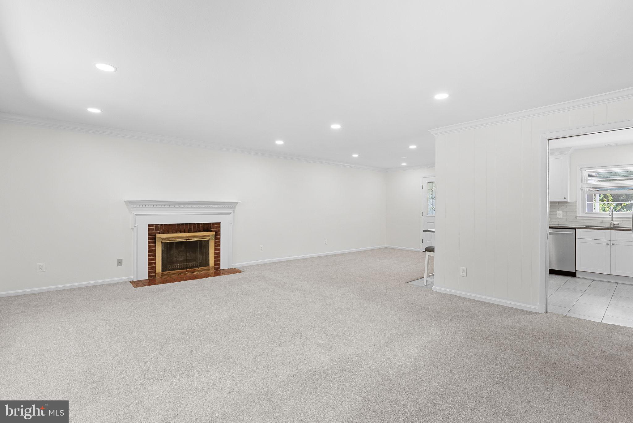 7103 ENTERPRISE AVE
