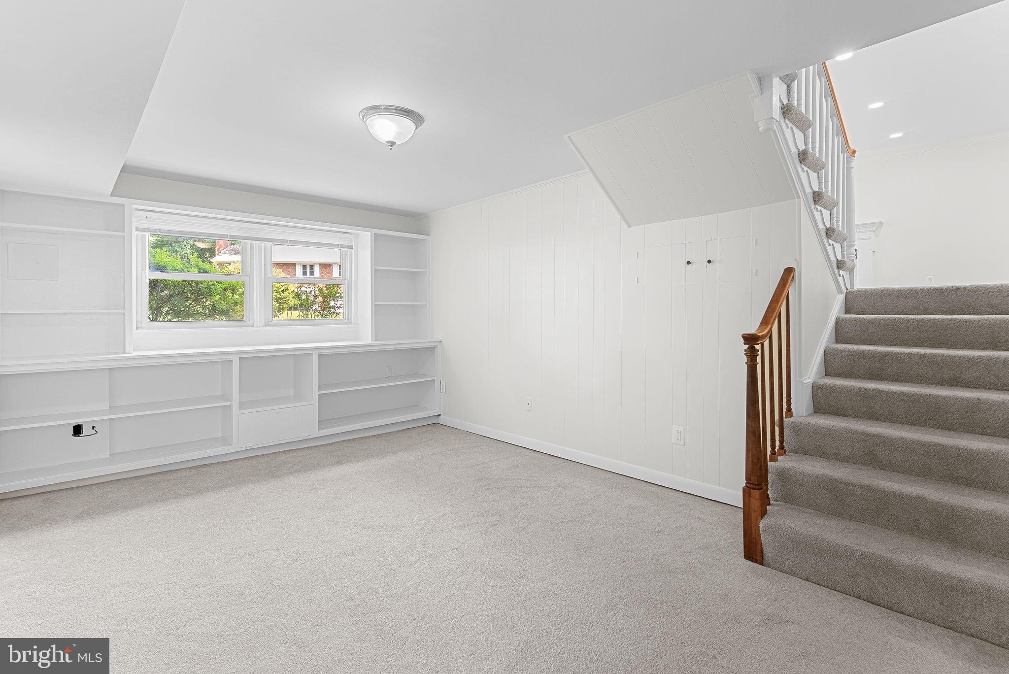 7103 ENTERPRISE AVE