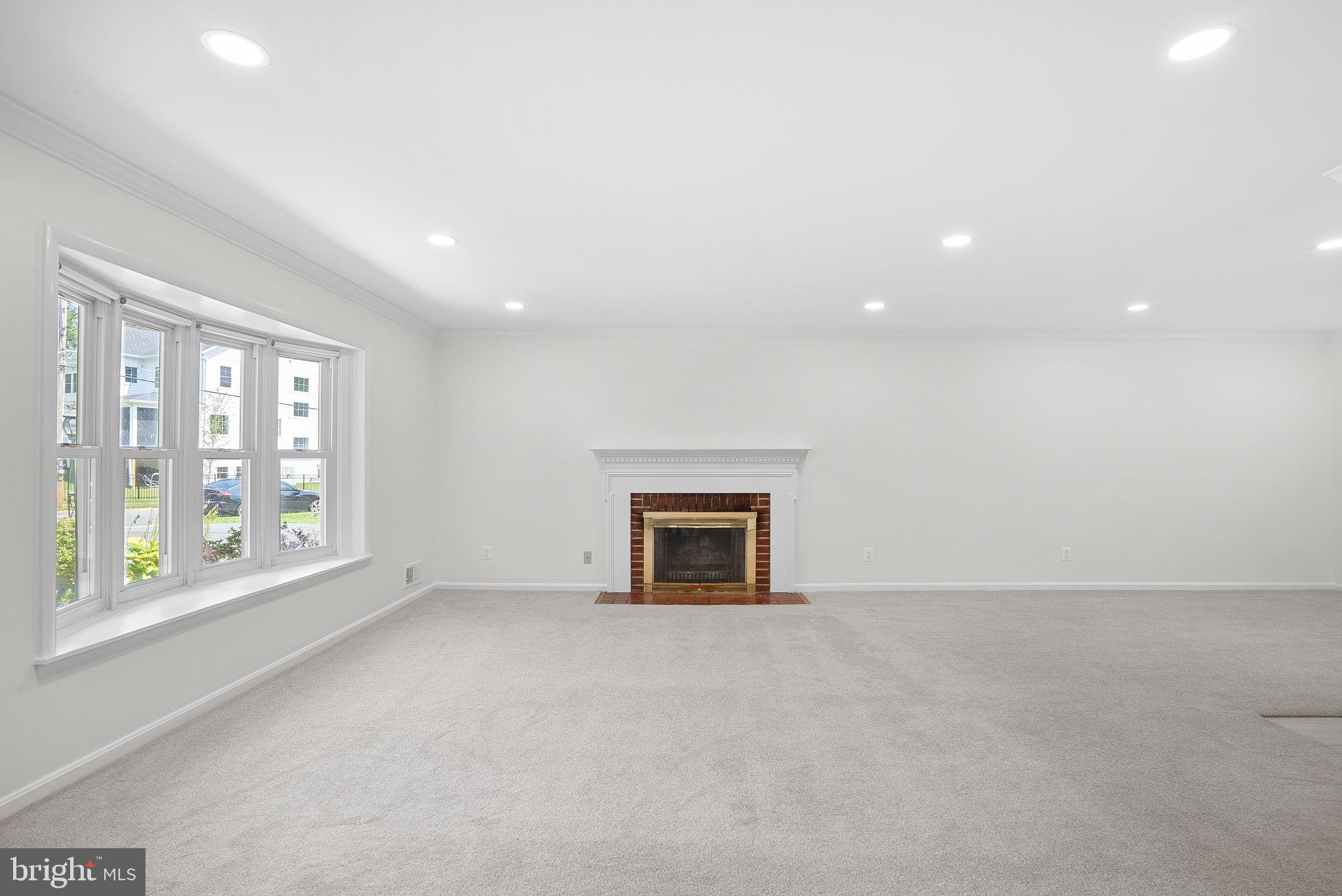 7103 ENTERPRISE AVE