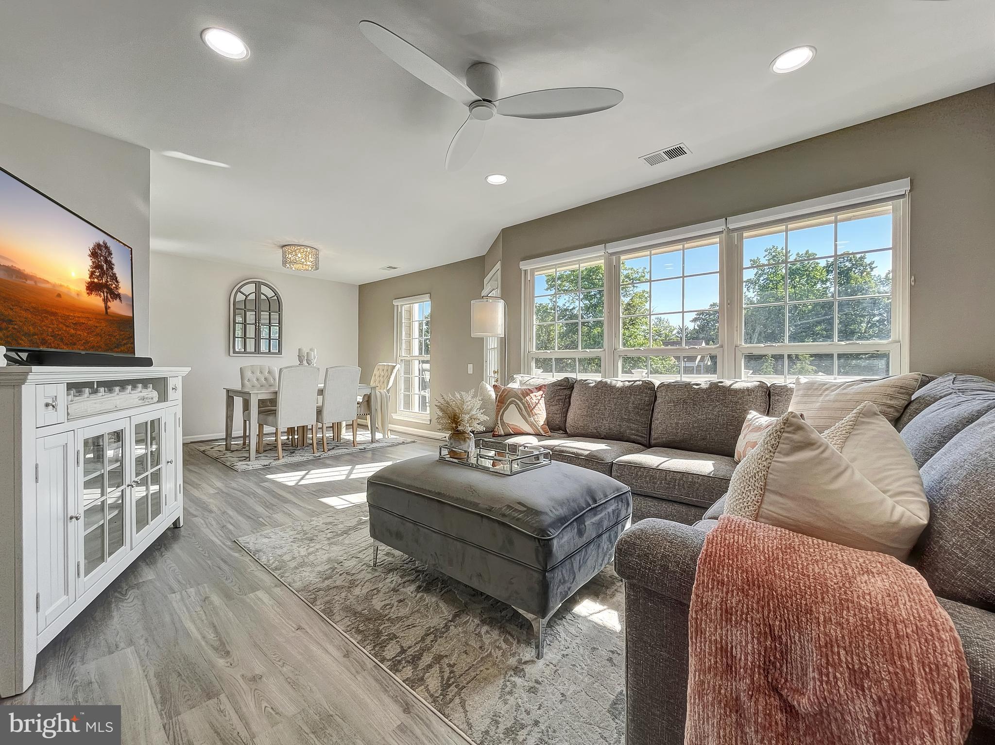 9286-C Cardinal Forest Ln #301