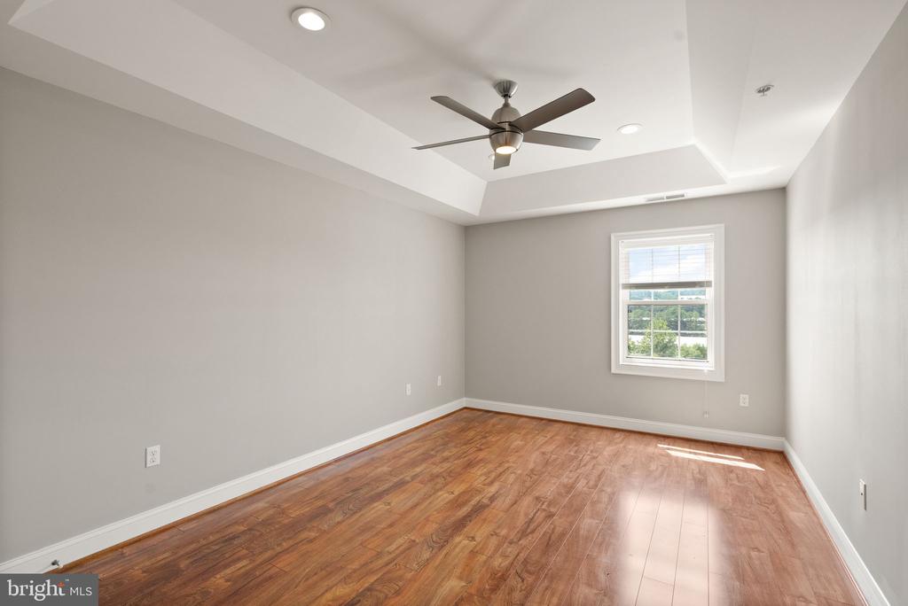 6301 Edsall Rd #619