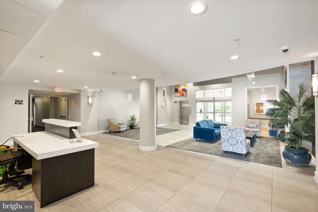 6301 Edsall Rd #619