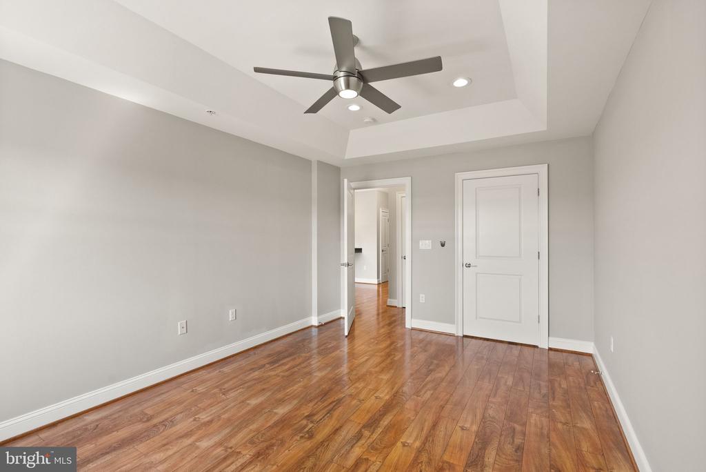 6301 Edsall Rd #619
