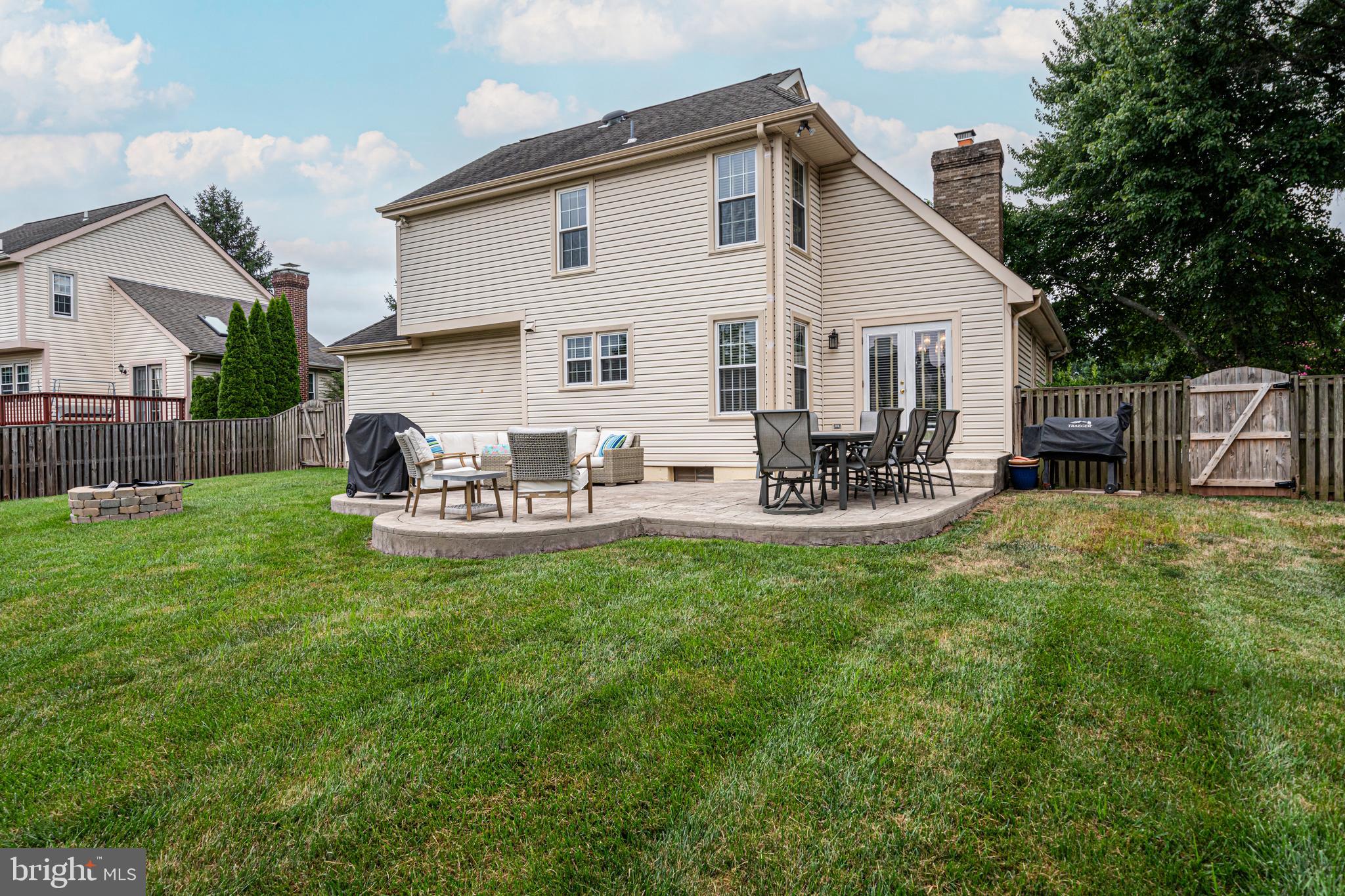3199 Kinross Cir