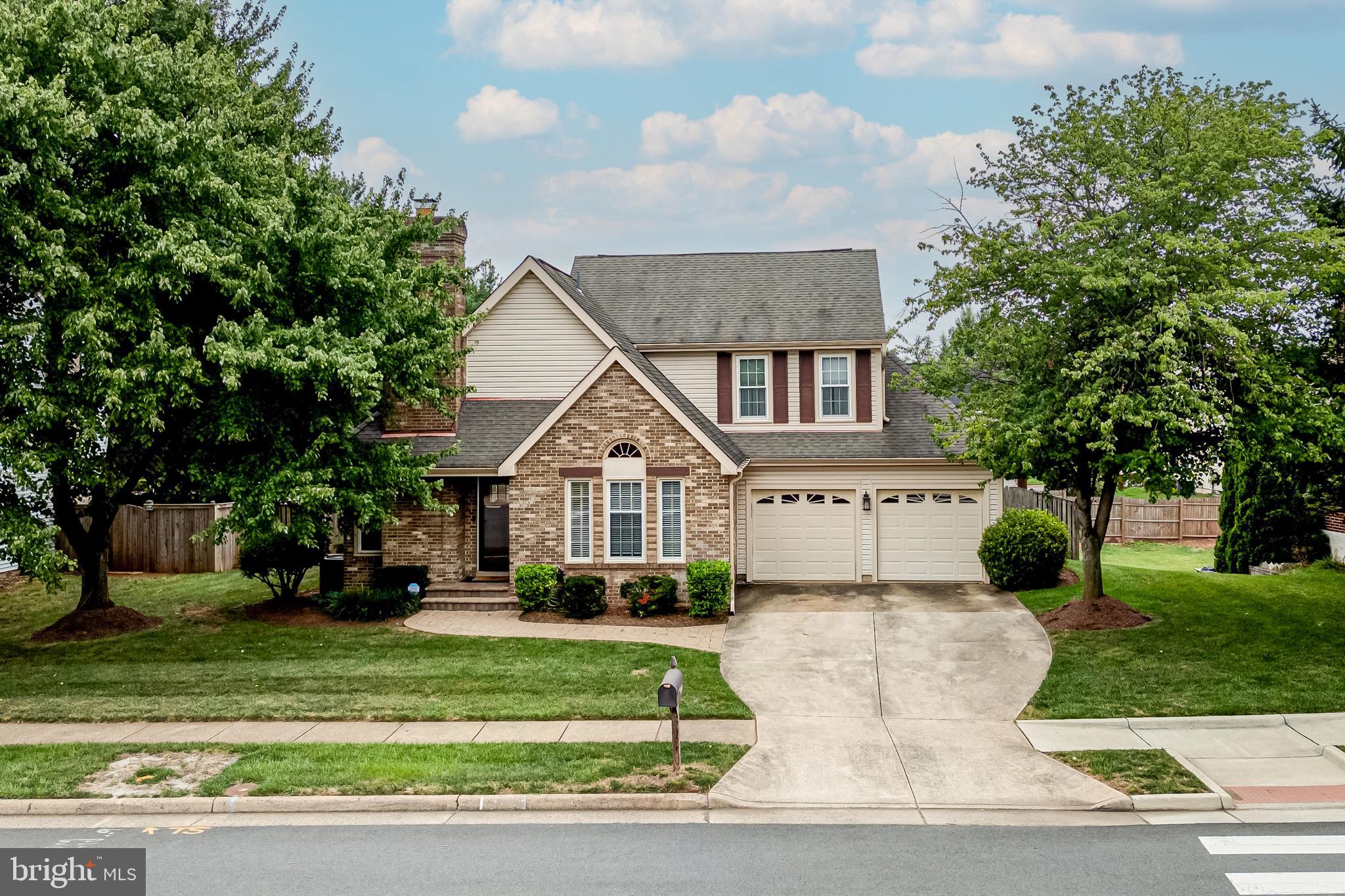 3199 Kinross Cir