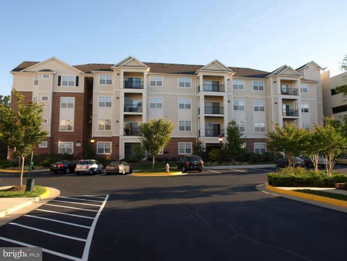 12957 CENTRE PARK CIR #401