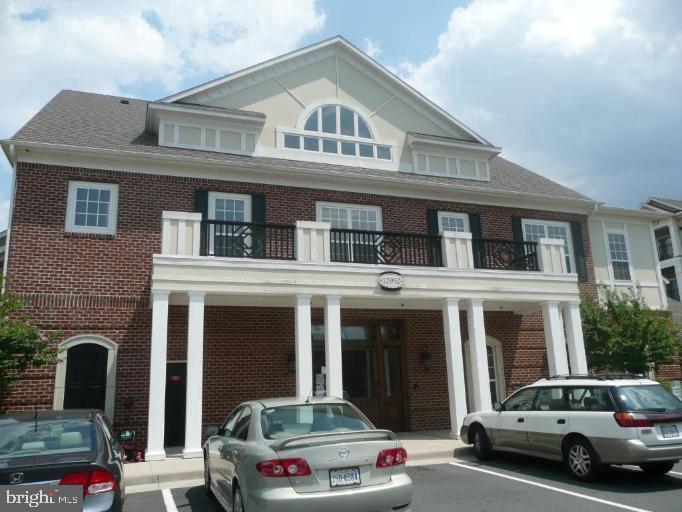 12957 CENTRE PARK CIR #401