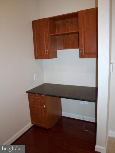 12957 CENTRE PARK CIR #401
