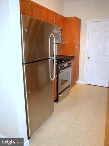 12957 CENTRE PARK CIR #401