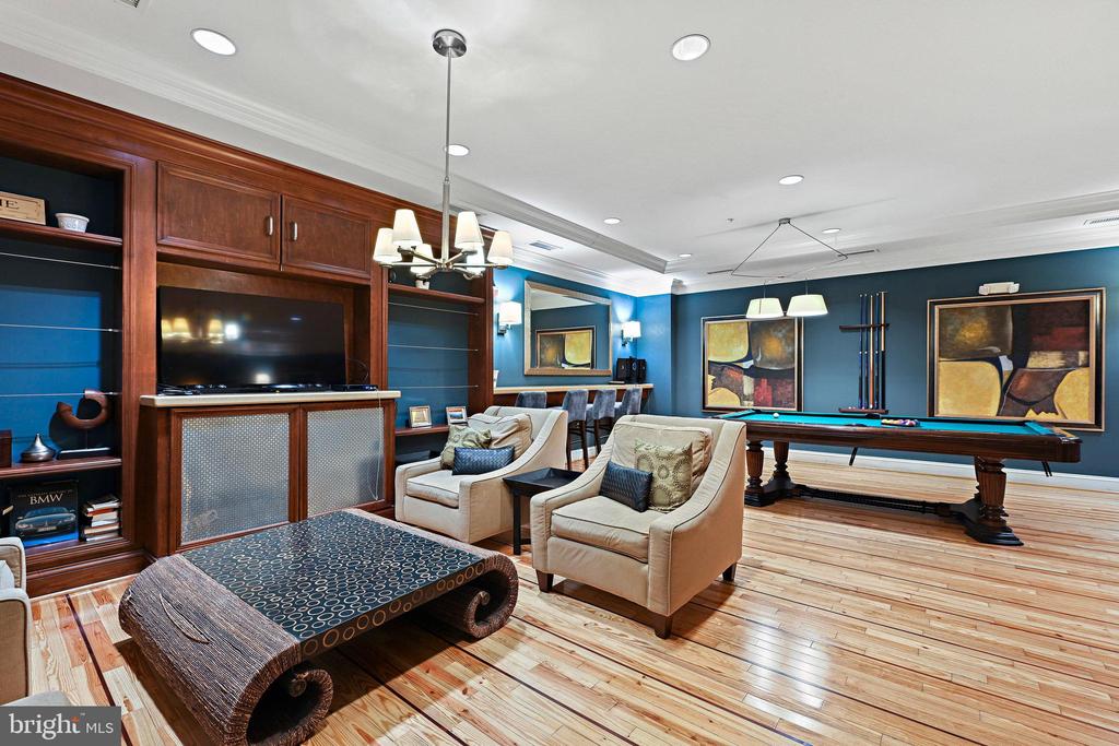 2665 Prosperity Ave #305