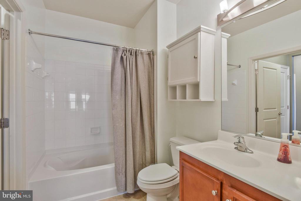2665 Prosperity Ave #305