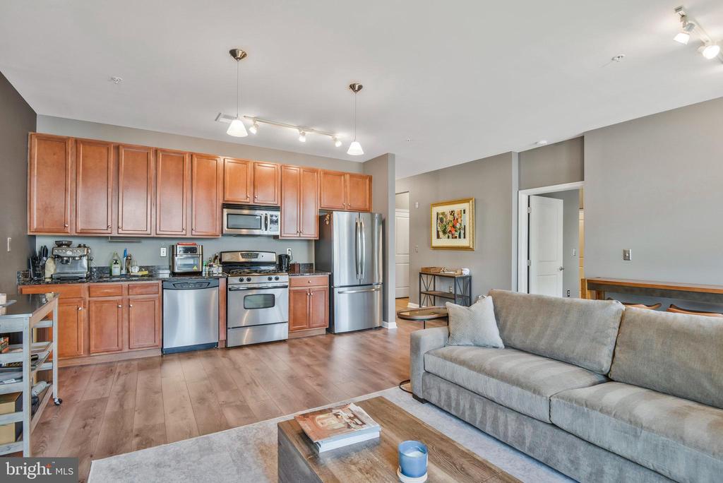 2665 Prosperity Ave #305