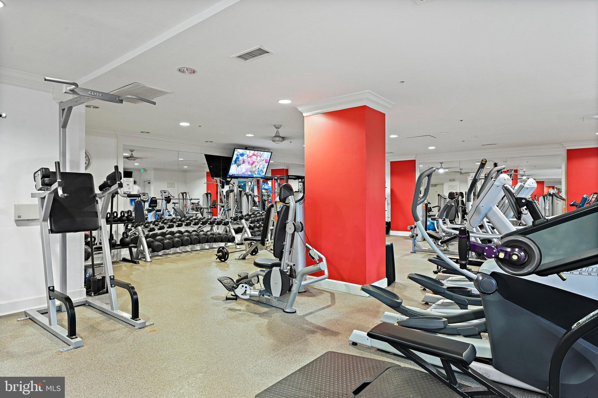 2665 Prosperity Ave #305