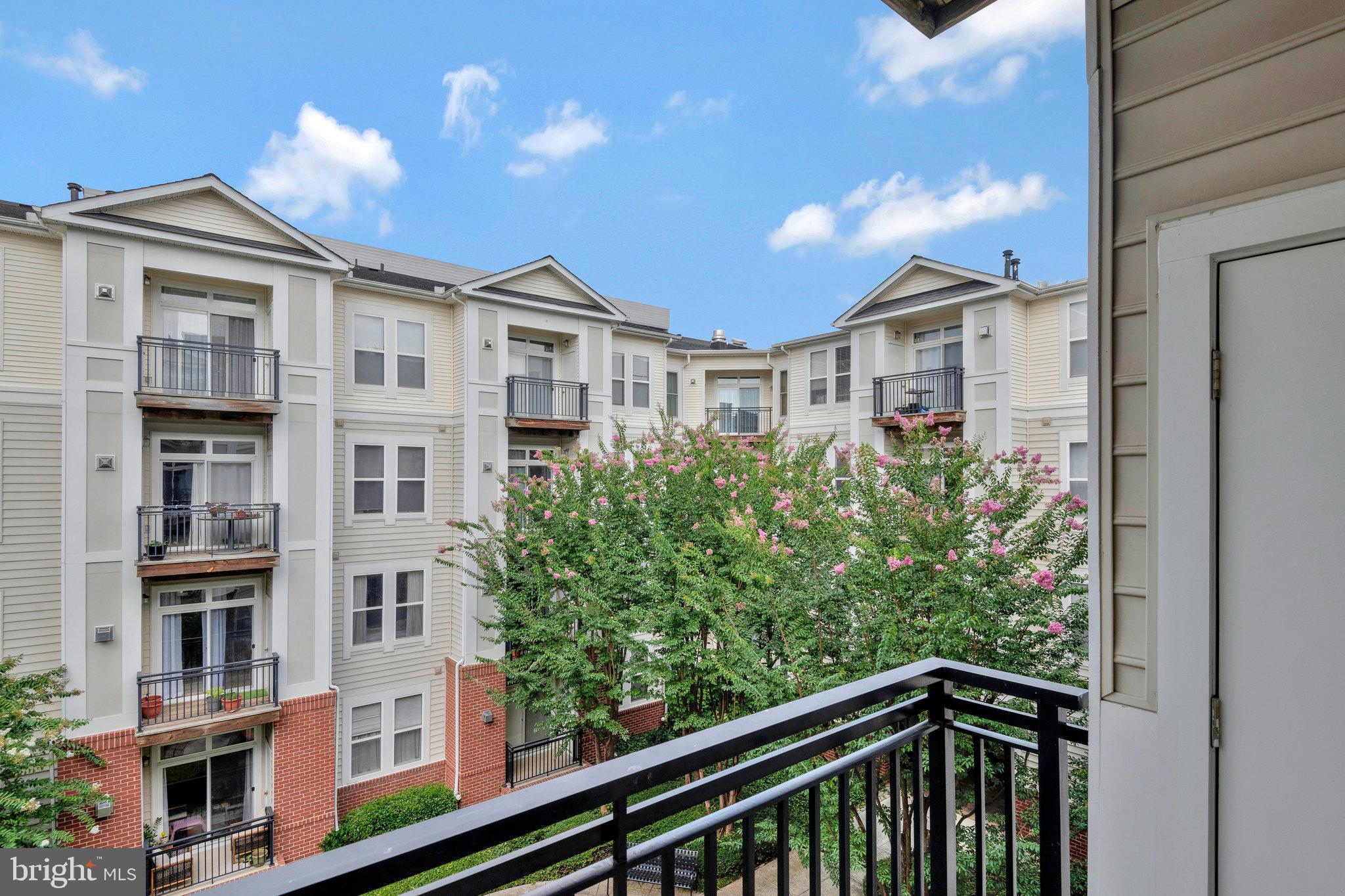 2665 Prosperity Ave #305