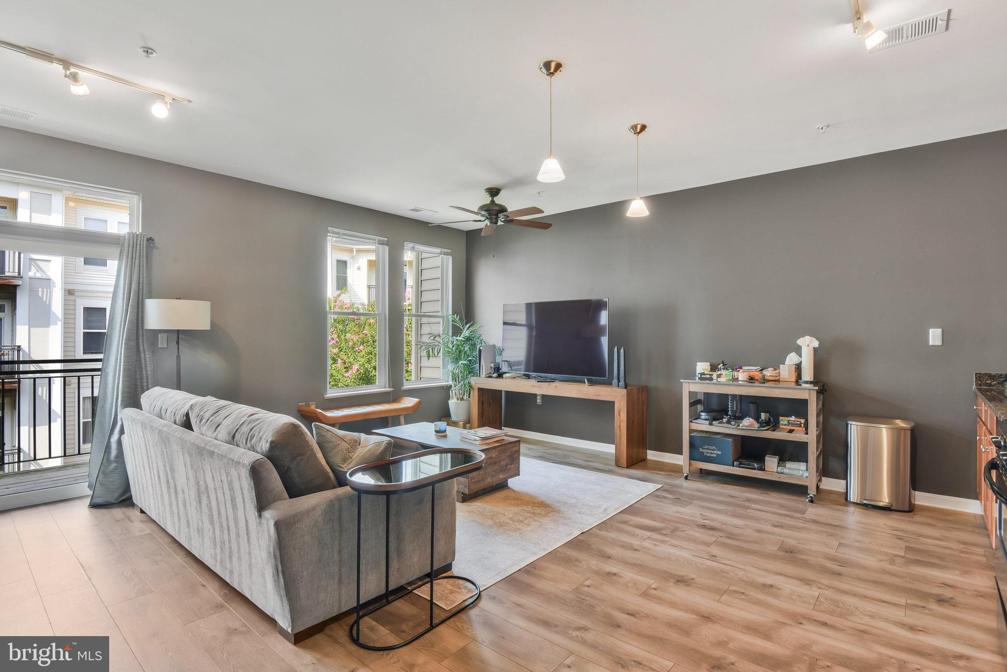 2665 Prosperity Ave #305