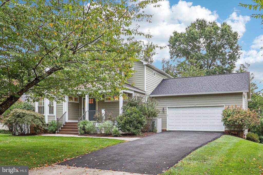 2231 Casemont Dr