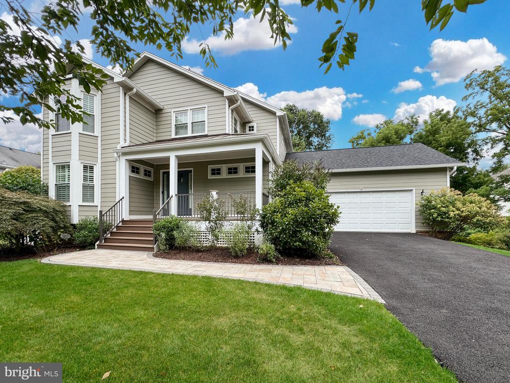 2231 Casemont Dr