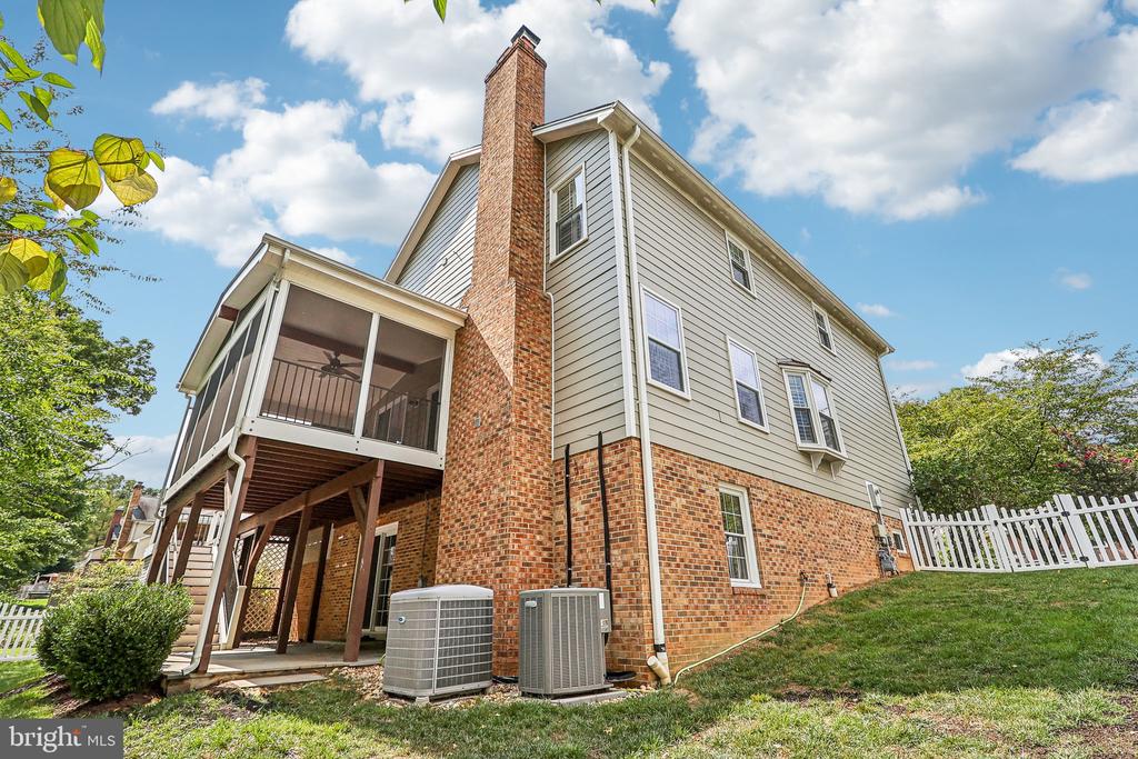 2231 Casemont Dr