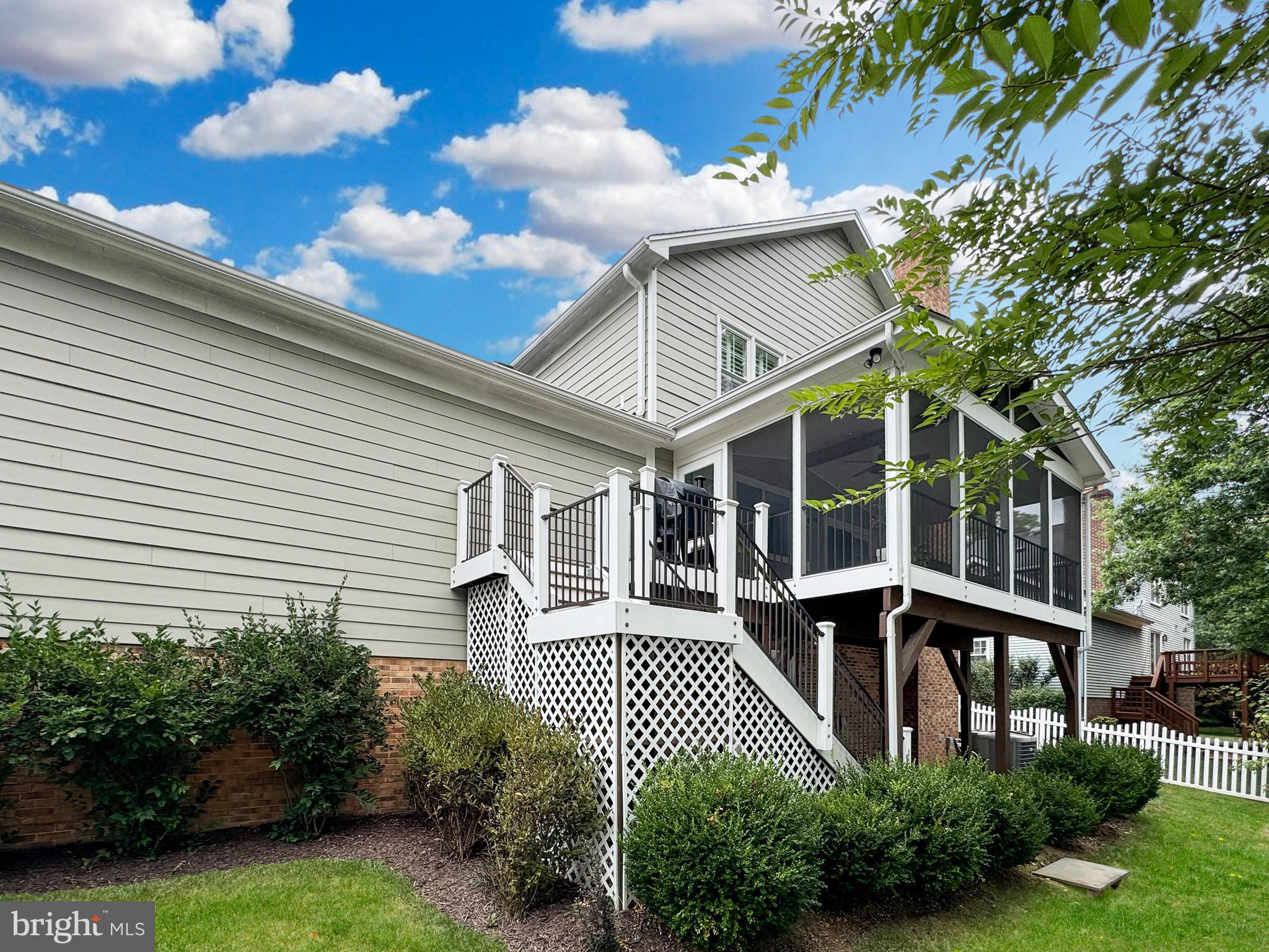 2231 Casemont Dr